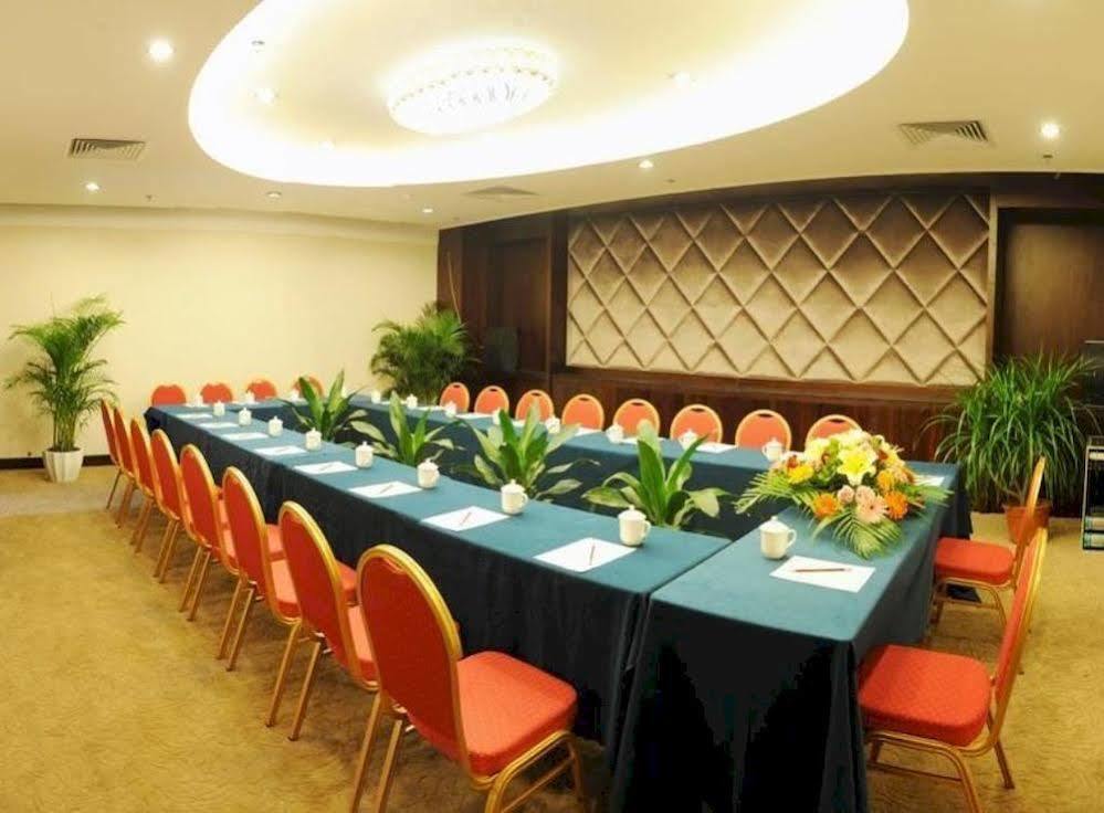 Golden Dragonball Hotel Kujlin Kültér fotó
